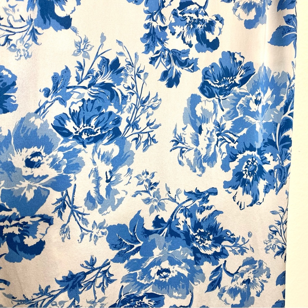 REFORMATION blue & white silk floral dress π - Picture 3 of 13